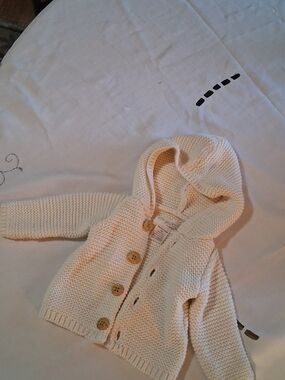 Carter's Cream Hooded Knit Sweater Newborn 260897